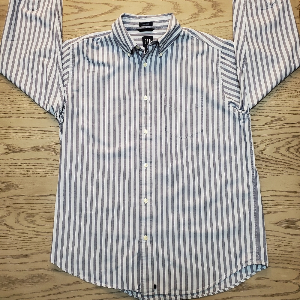 GAP Vertical Panelled Button Up Shirt 🧨Trendy🧨